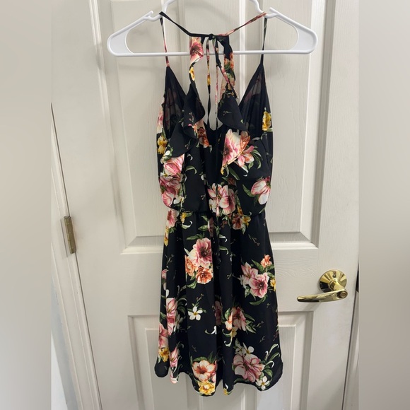 Lush floral Ruffled v neck Sundress - Picture 5 of 6